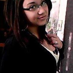 Meet your Posher, Cassandra